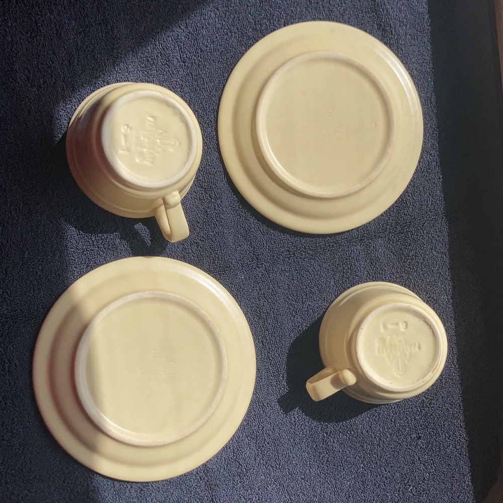 Relisted PFALTZGRAFF Vintage 2 mugs 2 small plates - Picture 10 of 12